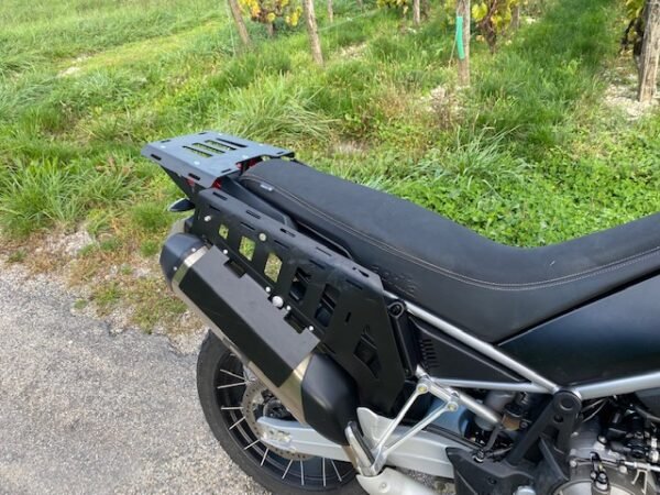 Platine et écarteur valises - Aprilia Tuareg 660 – Image 3
