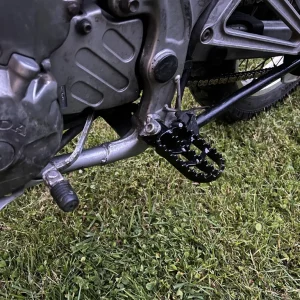 Repose pieds Type Honda Dominator 650 RD02 + RD08